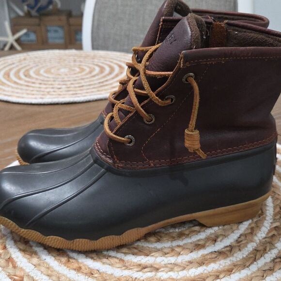 Sperry Saltwater Leather Womans Duck Boot, Size 8 - Picture 6 of 12